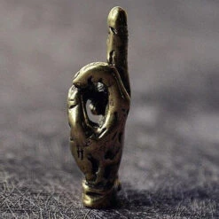 Statue Doigt -Beauf Land f05c7b56 80c6 48af 9641 d3a69d640dee